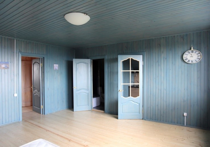 Уютный номер в средиземноморском стиле в голубых тонах для четверых гостей